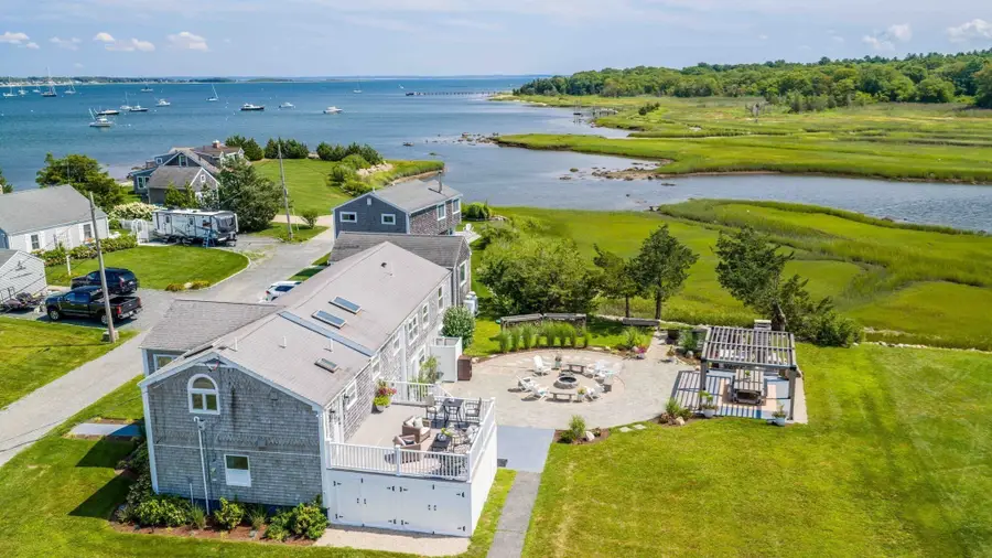 16 Shoreview Ave, Mattapoisett, MA 02739 - #2