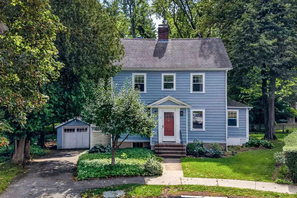 7 Dexter Road, Wellesley, MA 02482 - #1