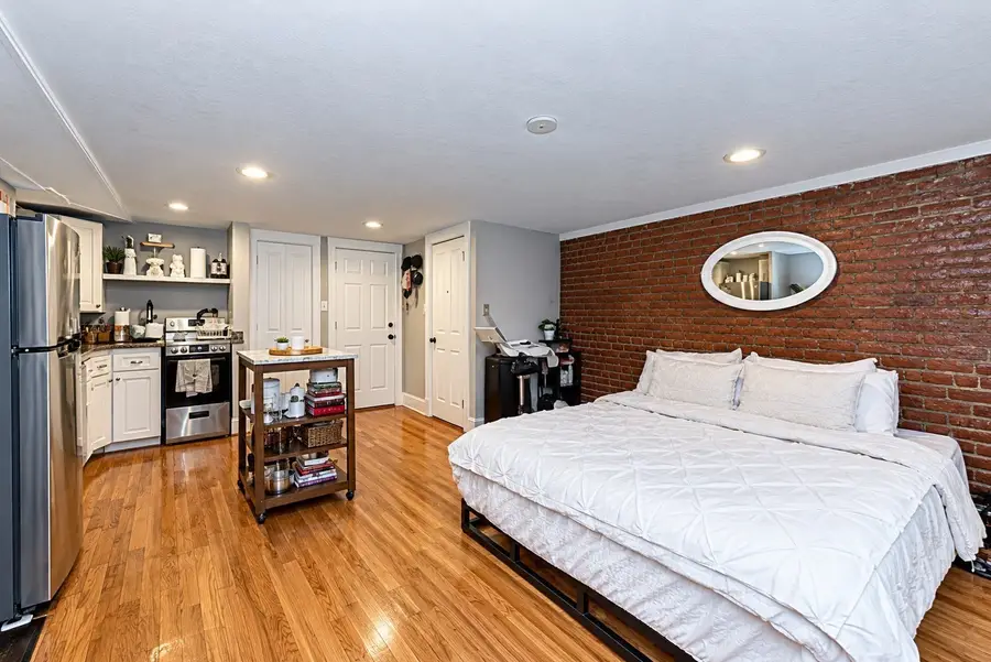 50 Montgomery St #1, Boston, MA 02116 - #2