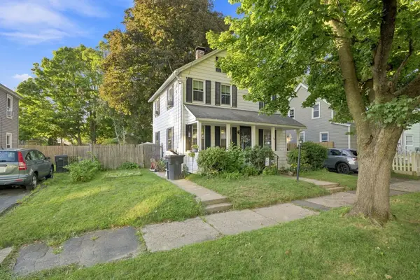 16 Otis St, Westfield, MA 01085