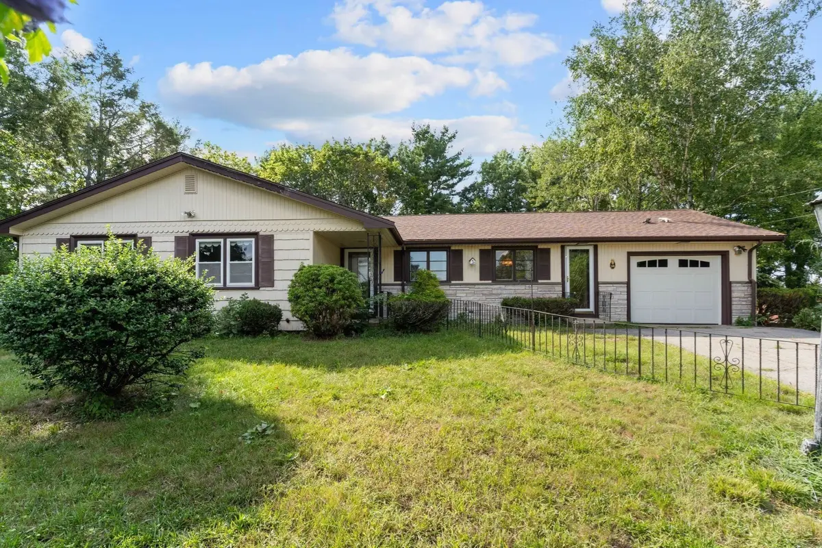 28 Richardi Lane, Braintree, MA 02184 - #1