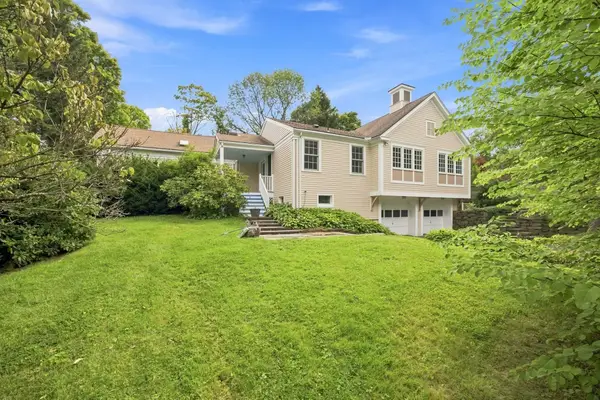 128 Leverett Rd, Shutesbury, MA 01072