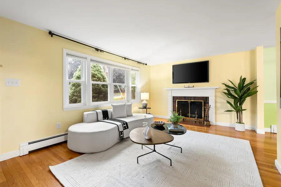 28 Prospect Ave, Arlington, MA 02476 - #3