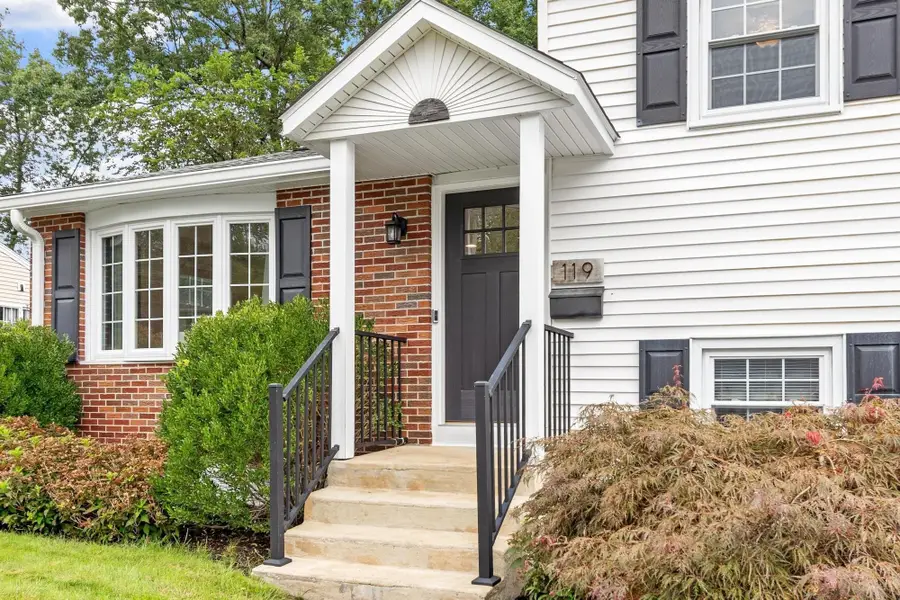 119 Smith St, Leominster, MA 01453 - #2