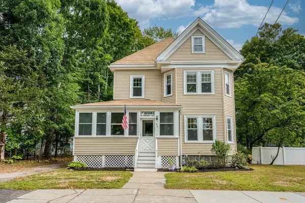80 Oakdale Avenue, Dedham, MA 02026