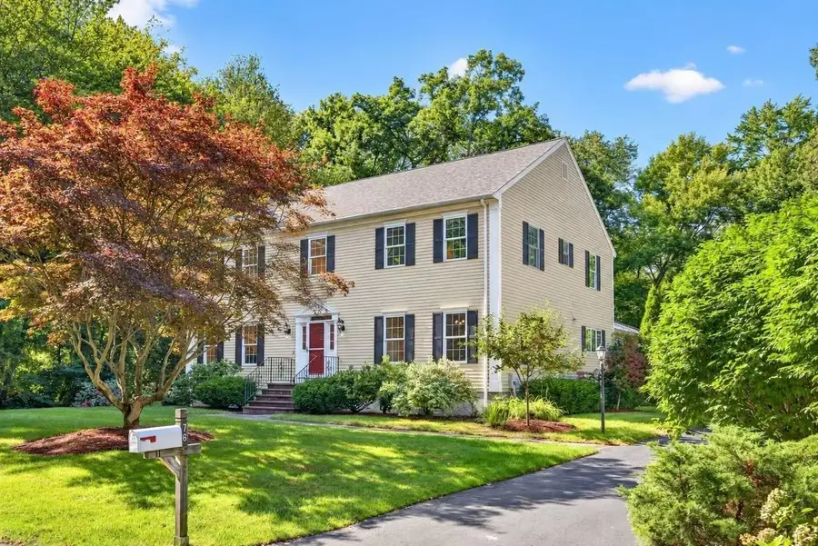 76 Mclean St, Wellesley, MA 02481 - #3