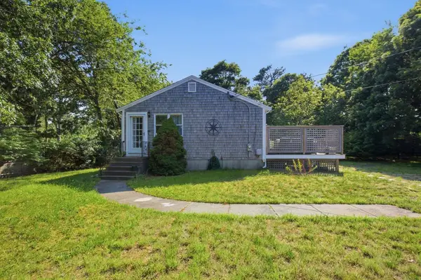 15 Commercial Street, Yarmouth, MA 02664