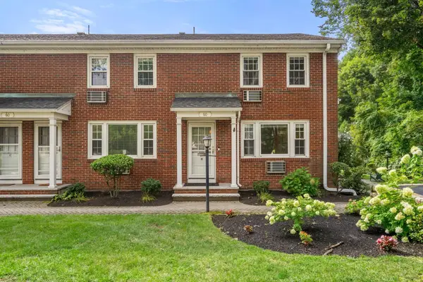60 Lake St #E, Winchester, MA 01890
