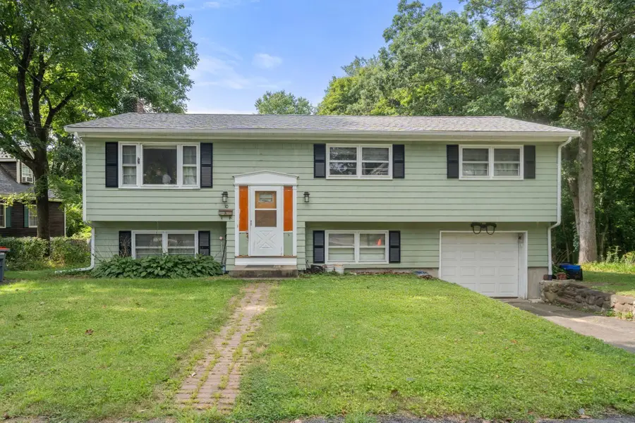 10 Everett St, Maynard, MA 01754 - #2