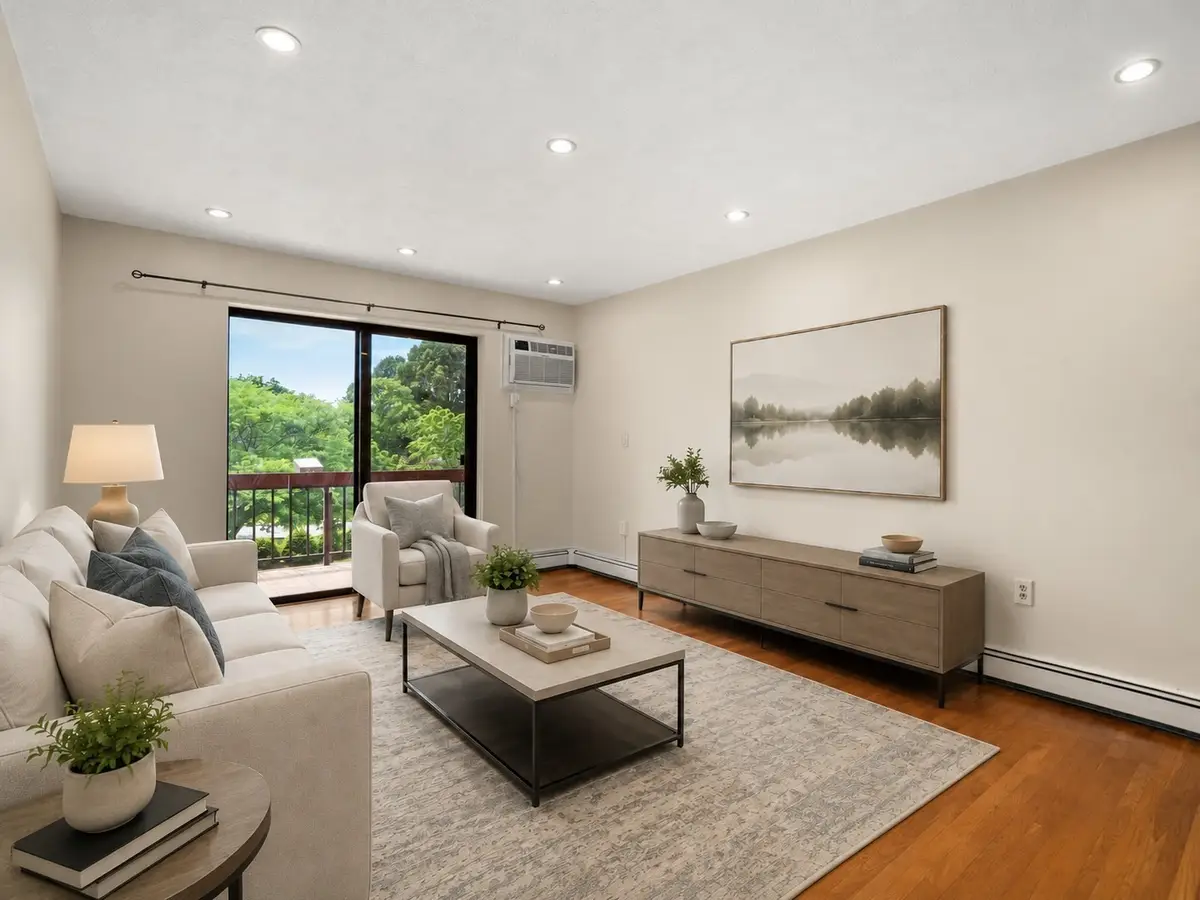 655 Saw Mill Brook Parkway #20, Newton, MA 02459 - #1