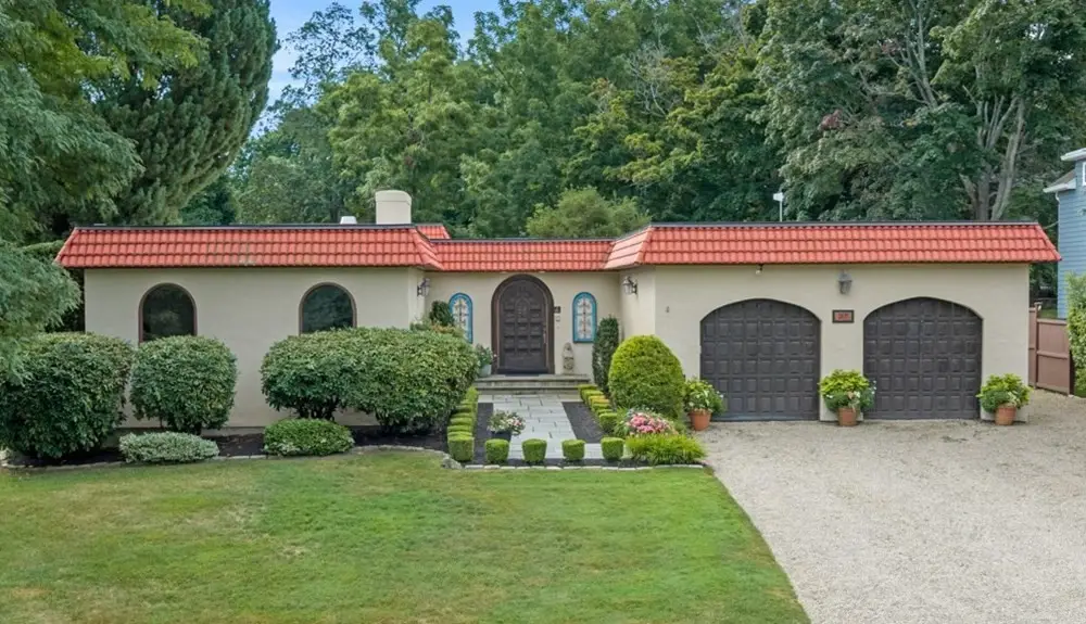 37 Phillips Beach Ave, Swampscott, MA 01907 - #1