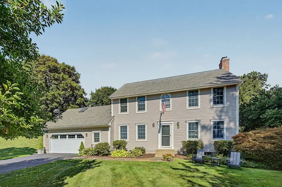 56 North St, Hatfield, MA 01038 - #2