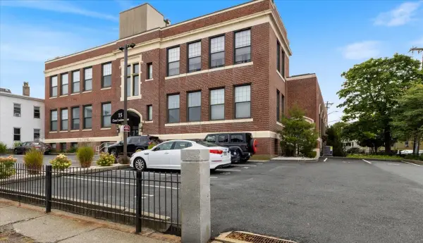 15 Ocean Ave #203, Winthrop, MA 02152
