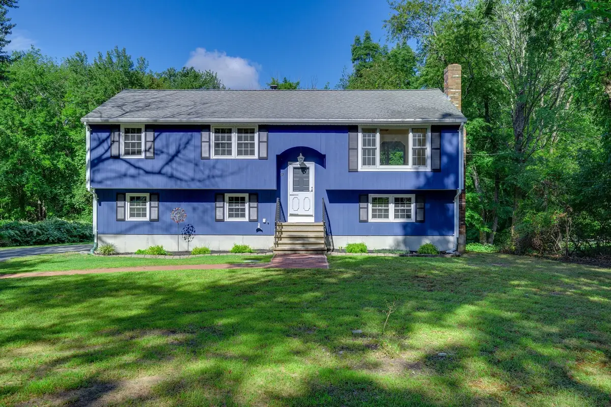 32 Thicket St, Abington, MA 02351 - #1