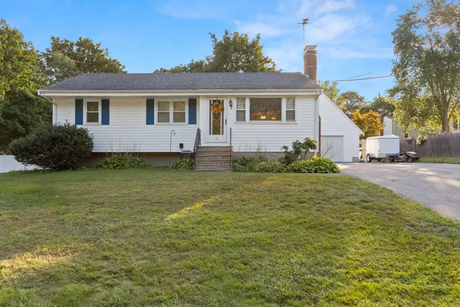 10 Clark Rd, Groveland, MA 01834 - #2