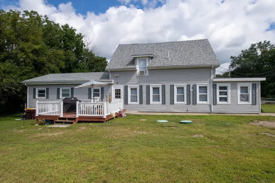 595 Main St, Acushnet, MA 02743 - #3