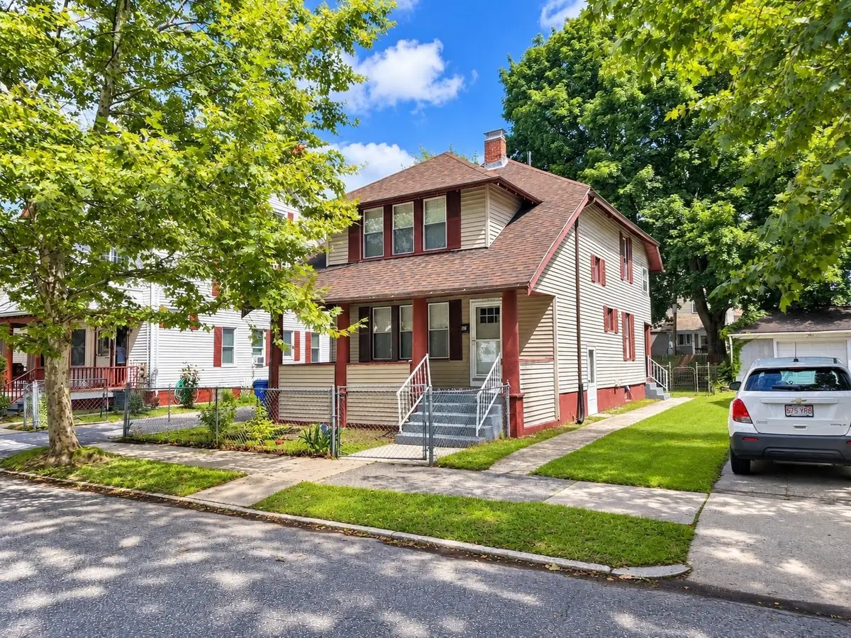 65 Rochelle St, Springfield, MA 01109 - #1