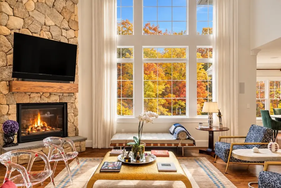 25 Holly Cir, Weston, MA 02493 - #2