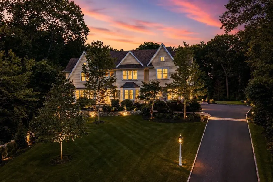 25 Holly Cir, Weston, MA 02493 - #3