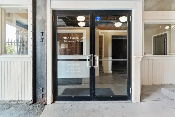 240 Jackson Street #622, Lowell, MA 01852