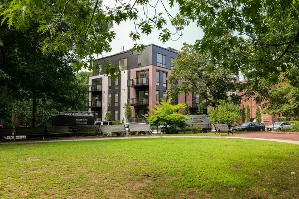 80 Vernon Street #Unit 1-A, Brookline, MA 02446
