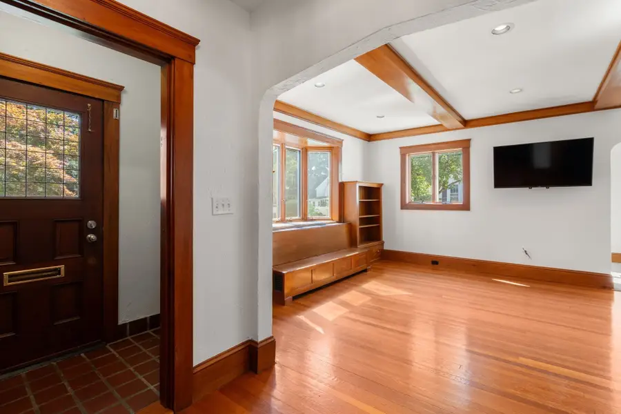 43 Laconia Rd, Worcester, MA 01609 - #3