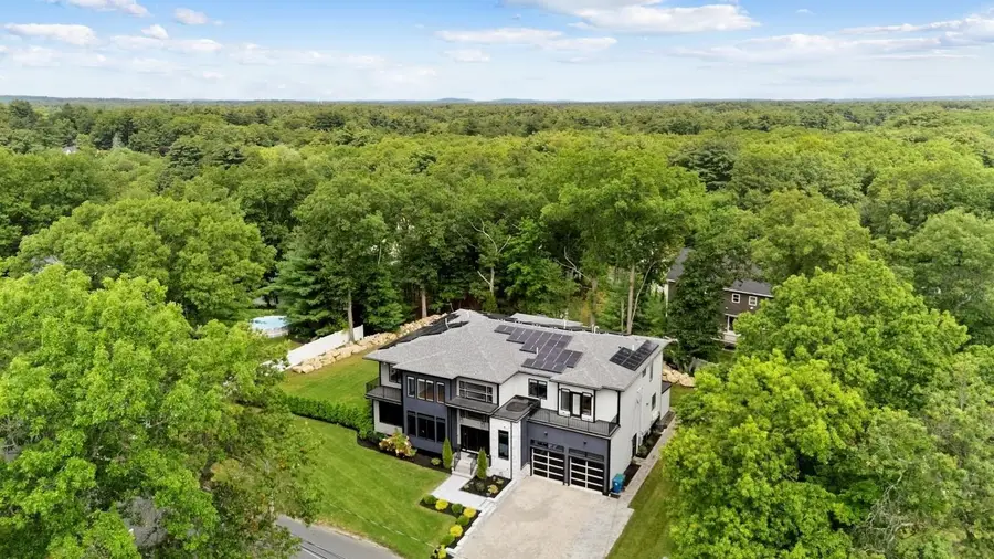 8 Jonathan Road, Burlington, MA 01803 - #3