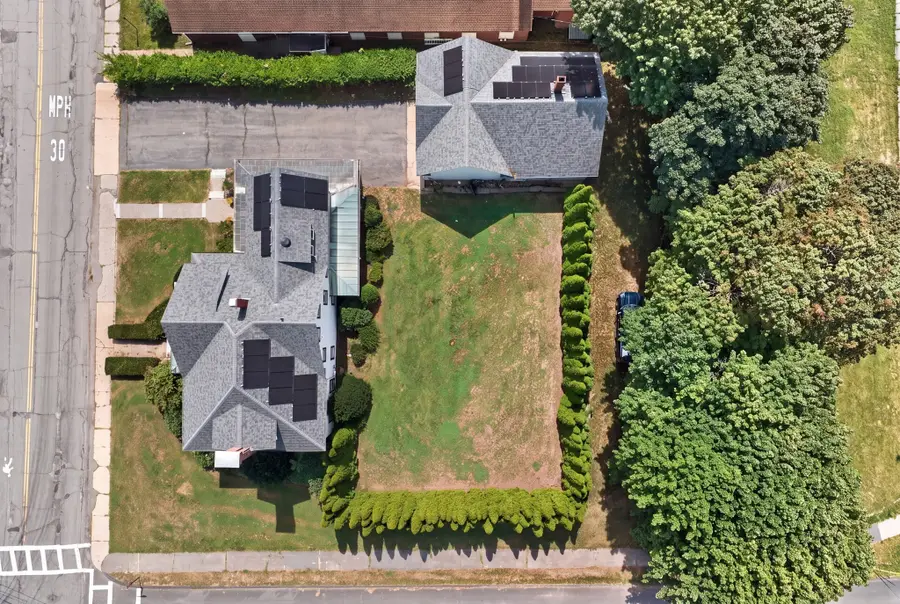 141 Chestnut St, Gardner, MA 01440 - #3