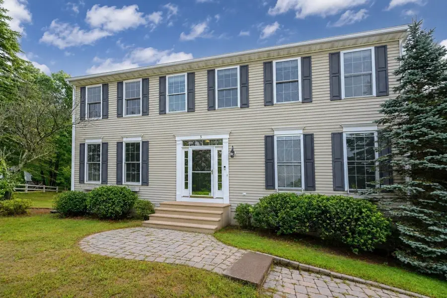 5 Bay Farm Ln, South Grafton, MA 01560 - #2