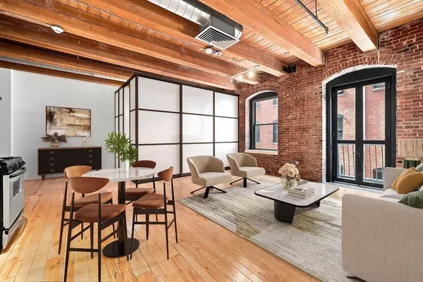 21 Wormwood St. #323, Boston, MA 02210