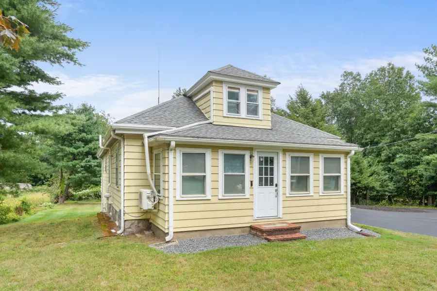 225 Page St, Avon, MA 02322 - #2