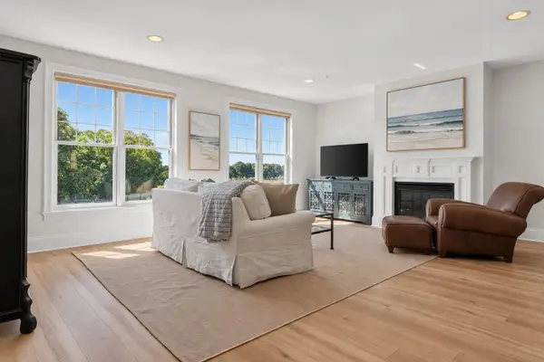 1306 Columbia Road #4C, Boston, MA 02127