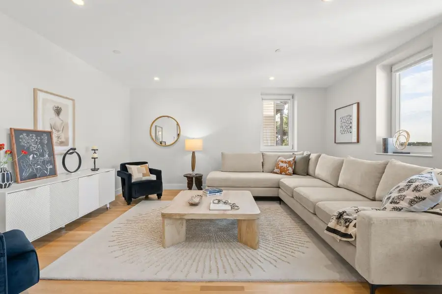 52 Fisher Avenue #302, Boston, MA 02120 - #2
