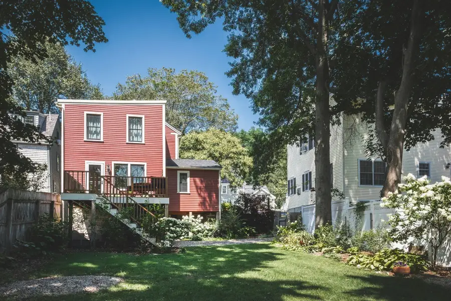 24 High St, Ipswich, MA 01938 - #3