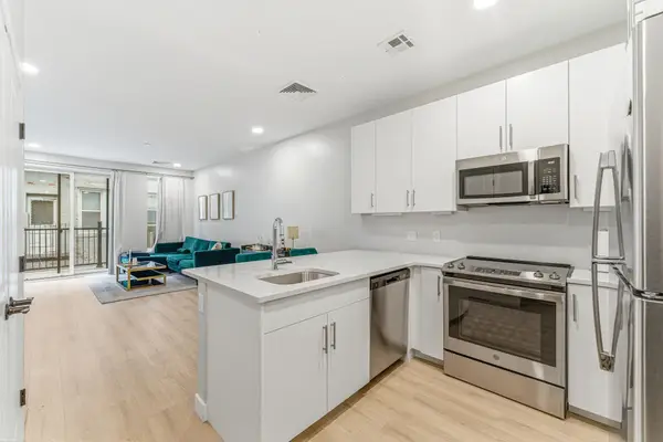 157 Chestnut #203, Chelsea, MA 02150