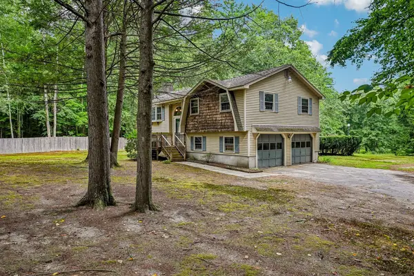 35 Davidson Ave, Merrimack, NH 03054