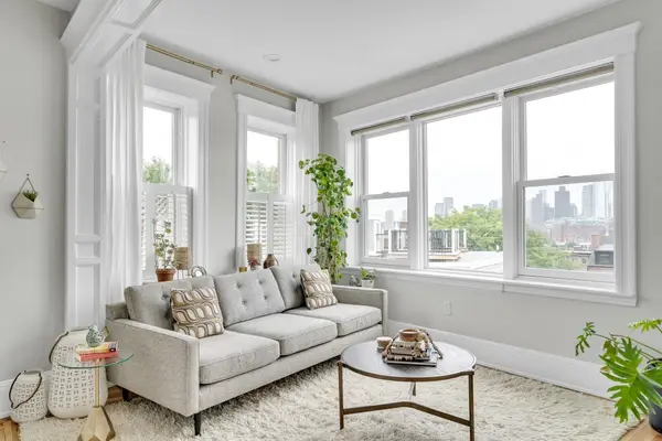64 Chestnut Street #4, Boston, MA 02129