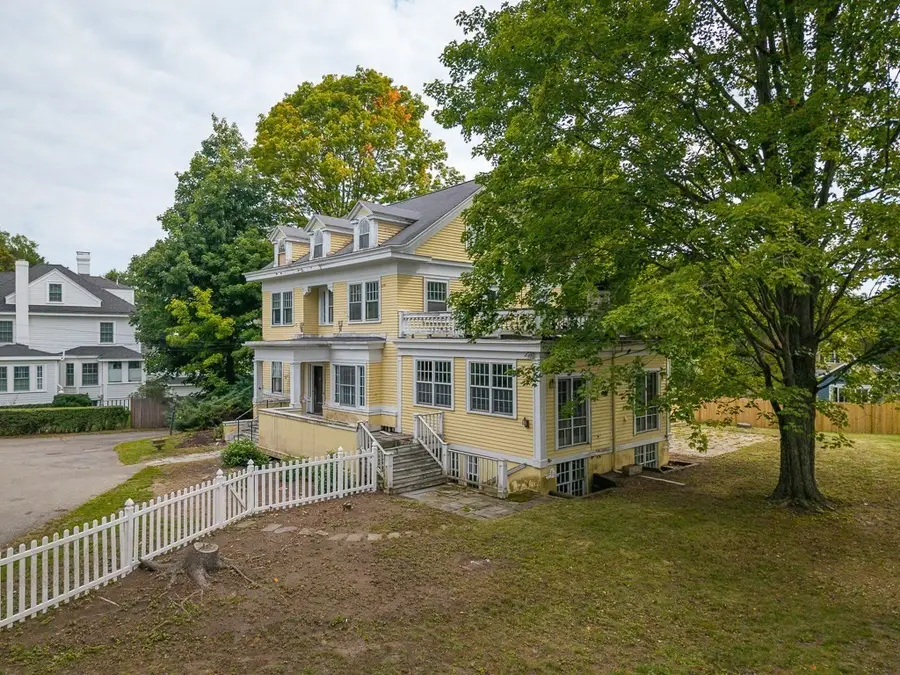 115 School St, Manchester, MA 01944 - #3