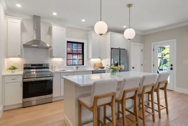 52 Lewis Ave #52, Arlington, MA 02474