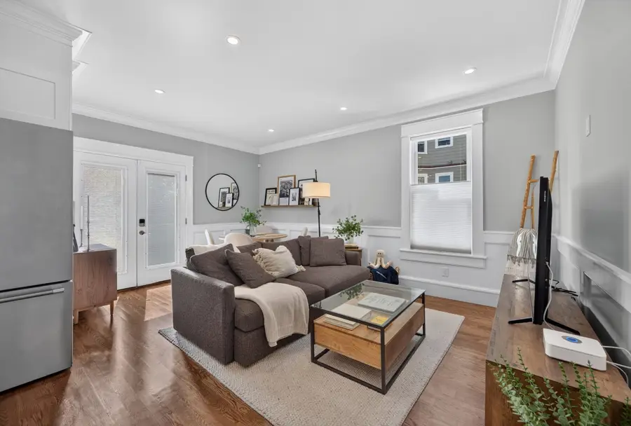 19 Fenwick St #1, Somerville, MA 02145 - #3