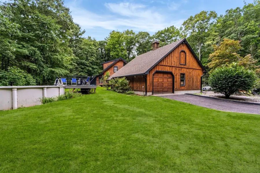 82 Crooked Ledge Rd, Southampton, MA 01073 - #2