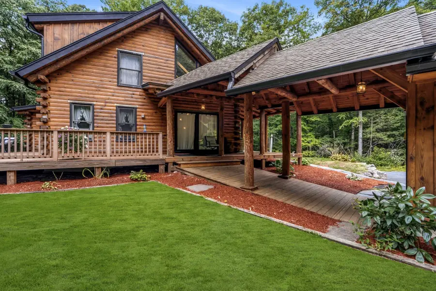 82 Crooked Ledge Rd, Southampton, MA 01073 - #3