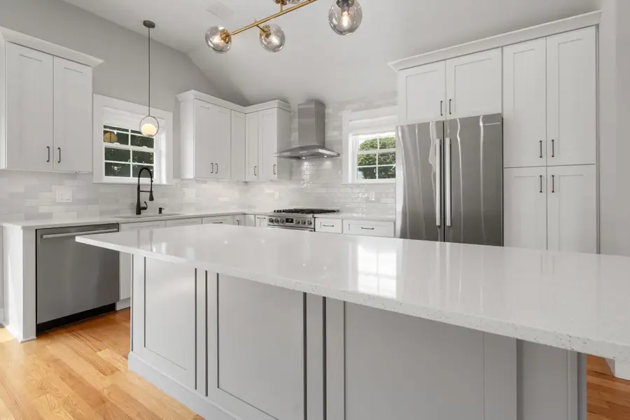 25 Locust St #2, Winthrop, MA 02152 - #3