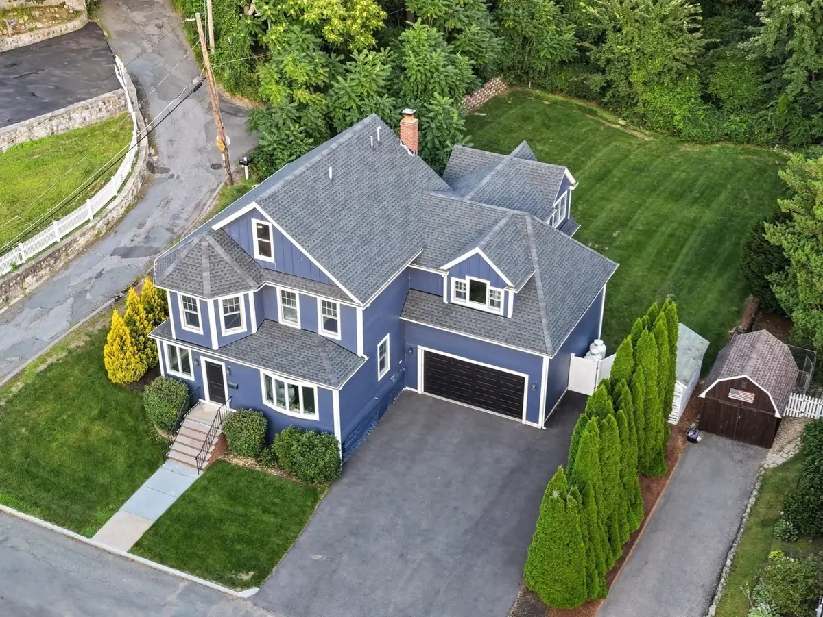 2 Hemenway Ave, Melrose, MA 02176 - #1