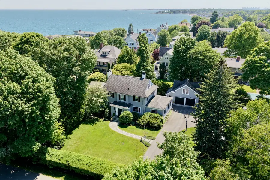5 Bartlett St, Marblehead, MA 01945 - #2