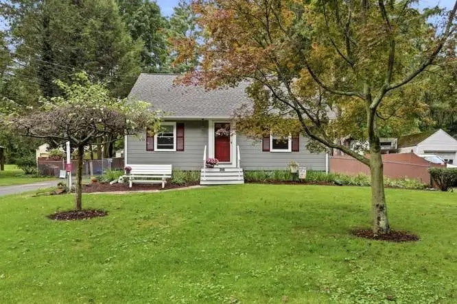 386 Parker St, East Longmeadow, MA 01028 - #1