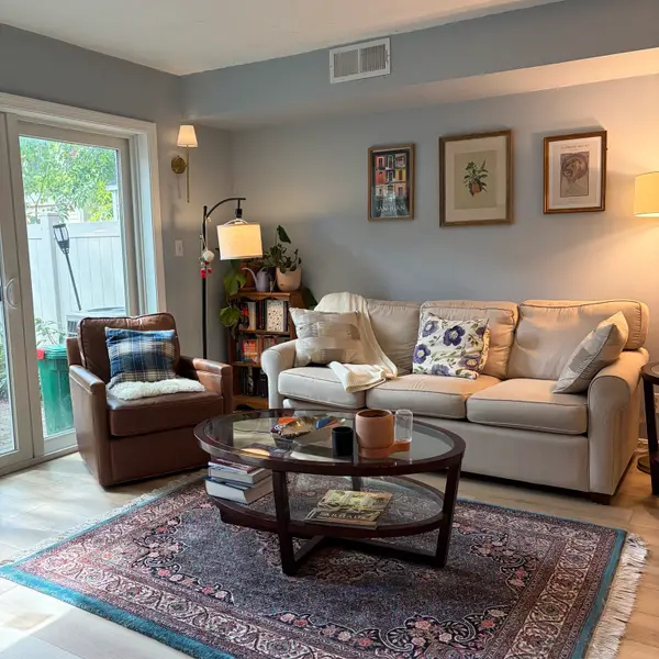 1008 Windsor Drive #1008, Framingham, MA 01701