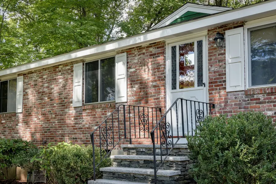12 Claudette Circle, Framingham, MA 01701 - #2