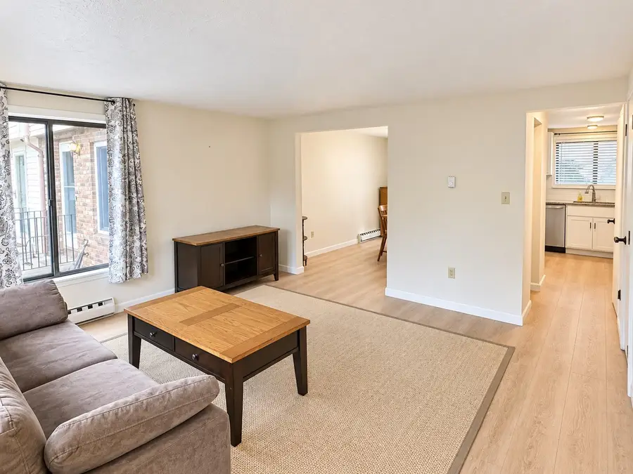 104 Village Dr #104, Bourne, MA 02532 - #3