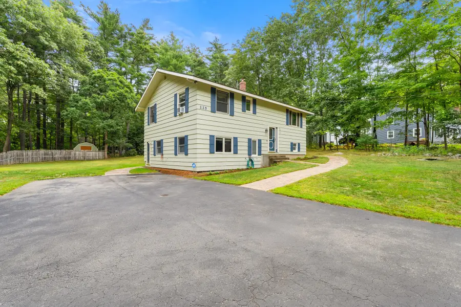 225 Taylor Rd, Stow, MA 01775 - #2